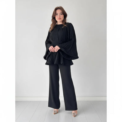 Set Women - Pleated Two-Piece with Wide Leg Trousers