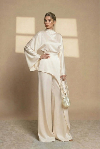 Set Women - Two-Piece Satin Evening Outfit with High Neck Top and Wide Leg Trousers