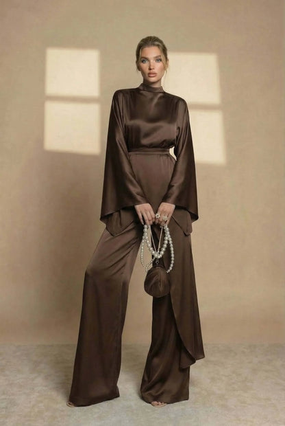 Set Women - Two-Piece Satin Evening Outfit with High Neck Top and Wide Leg Trousers