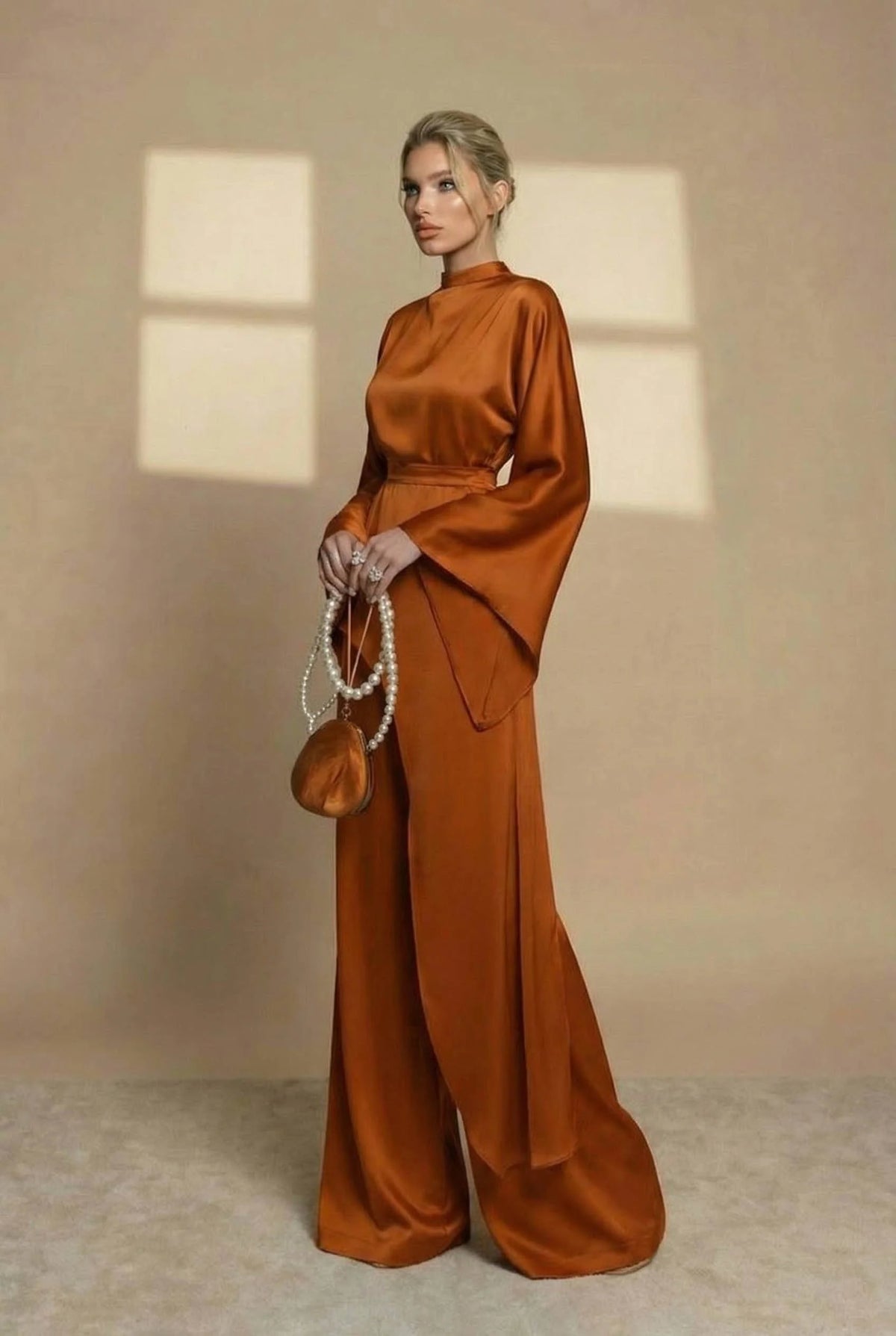 Set Women - Two-Piece Satin Evening Outfit with High Neck Top and Wide Leg Trousers