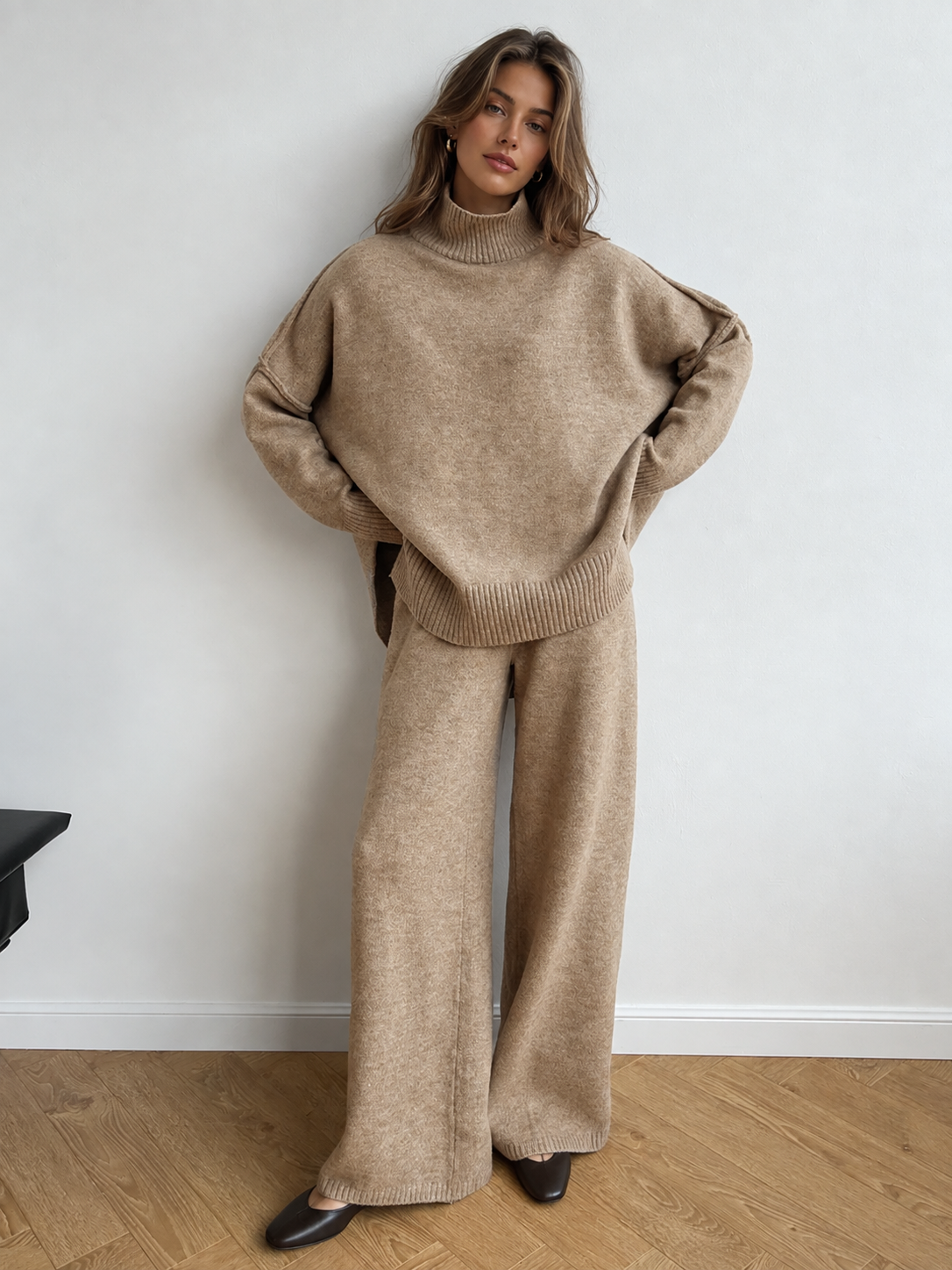Set Women - Two-Piece Turtleneck Knit Outfit with Wide Leg Trousers