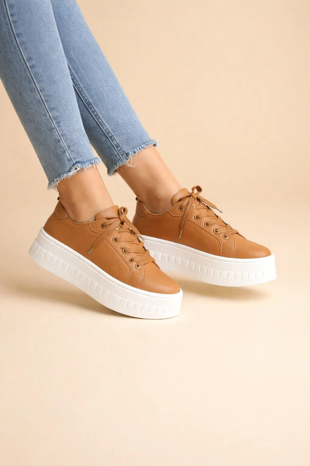 Sneakers Women - Platform Trainers with Supportive Sole