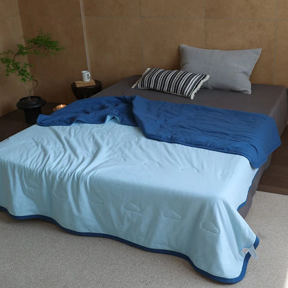 Sofa throw – reversible microfibre, lightweight two-tone blanket