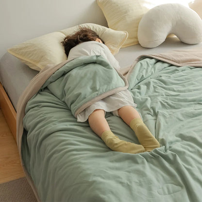 Sofa throw – reversible microfibre, lightweight two-tone blanket