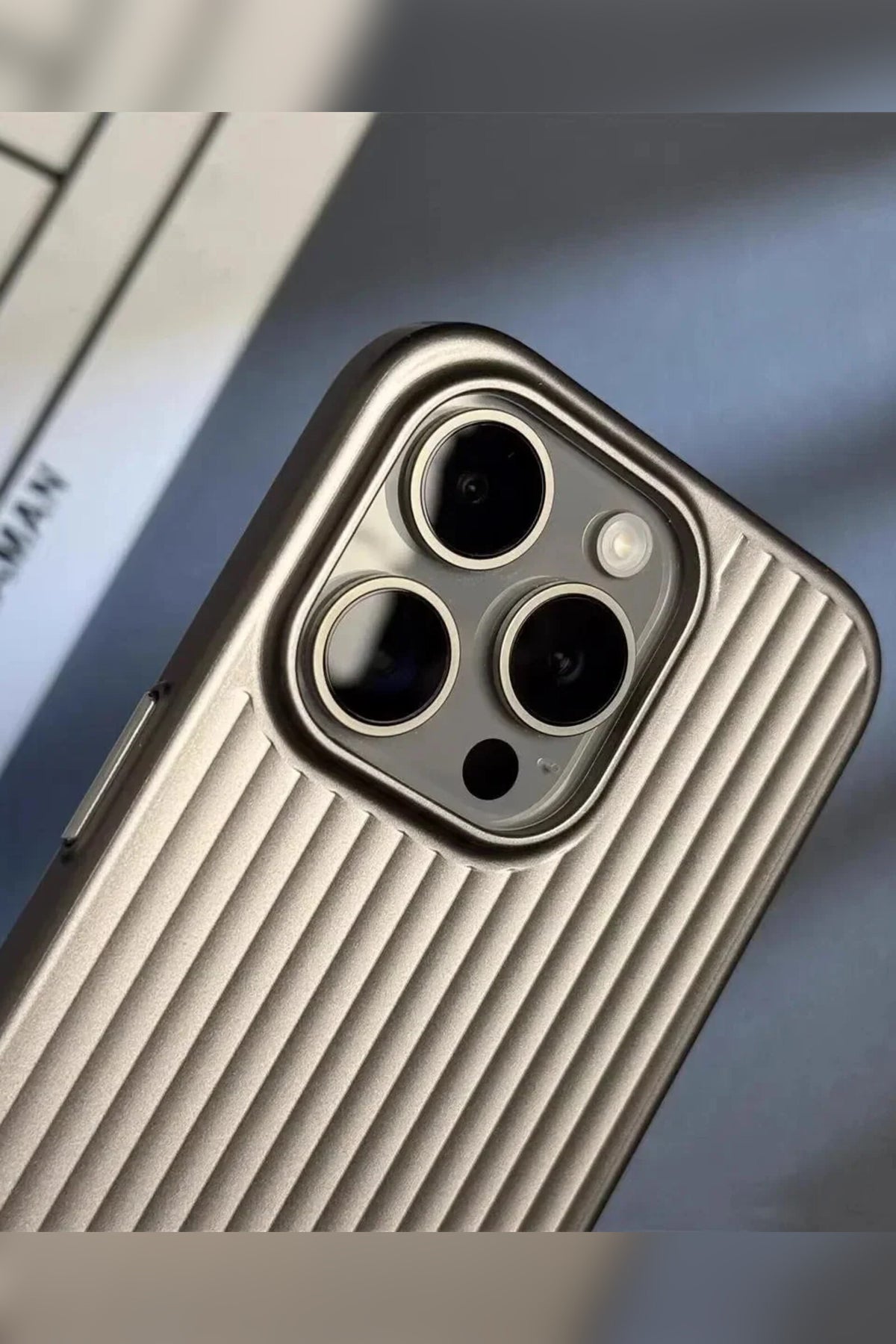 Titanium Shield Pro – iPhone case, drop protection, lightweight