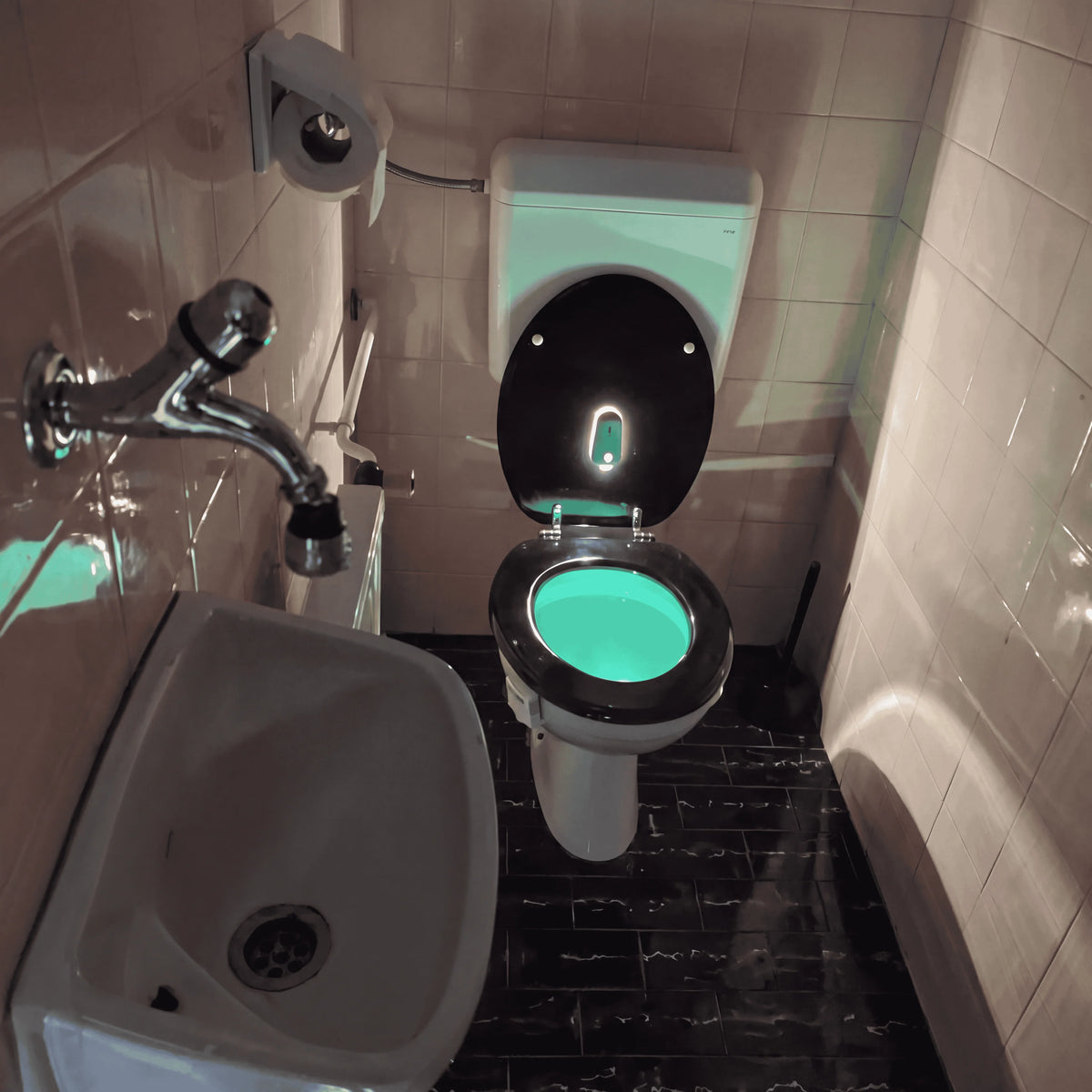 Toilet Light – UV-C sanitiser, motion sensor, rechargeable