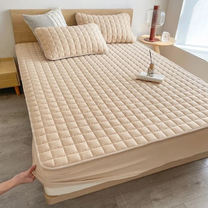 Waterproof Mattress Protector – moisture barrier, hygienic protection