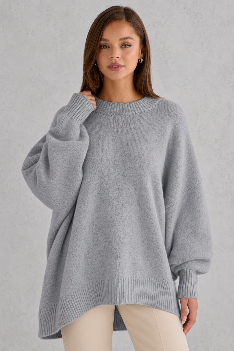 Sweater Women - Oversized Crew Neck Jumper with Asymmetric Hem
